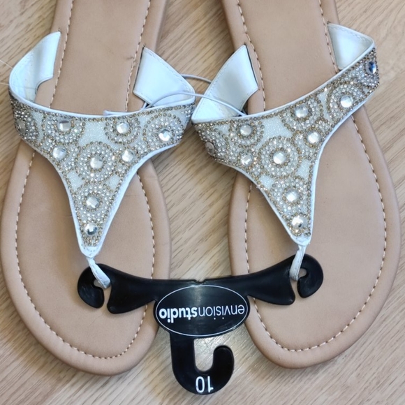 Envision Studio Blingy Thong Sandals. Beach Summer Vacation - Picture 3 of 3